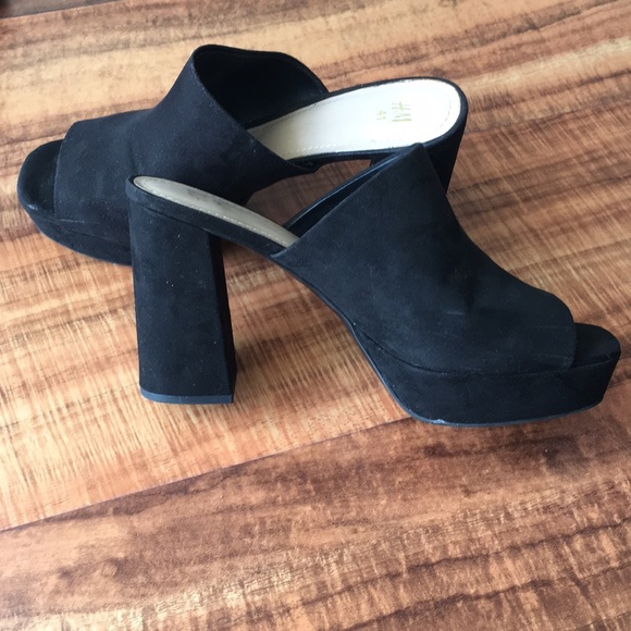 H&M Shoes - H&M Suede chunky heels